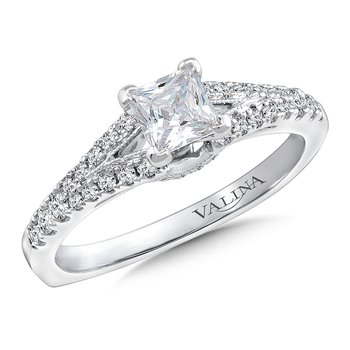 Diamond Engagement Ring RQ9696W