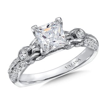 Diamond Engagement Ring R9390W