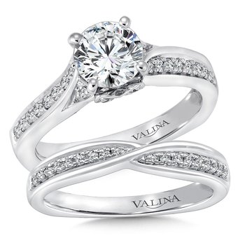 Spiral Style Diamond Engagement Ring R148W