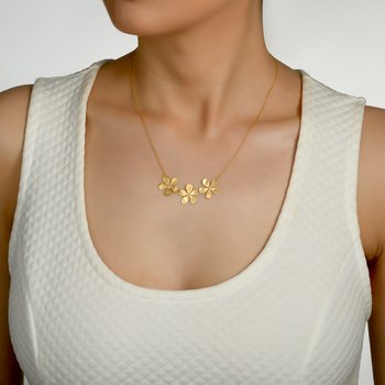 Handmade Three Flower Diamond Necklace 3455
