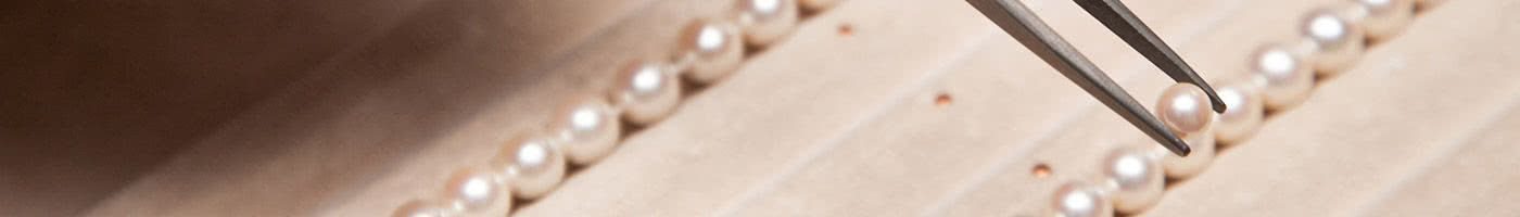 Banner Pearl Bead Restring