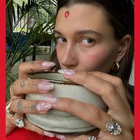 Hailey Bieber Is Rockin’ an Upgraded 18-Carat Diamond Engagement Ring